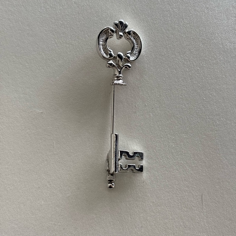 Avon Silver Key Stick Pin